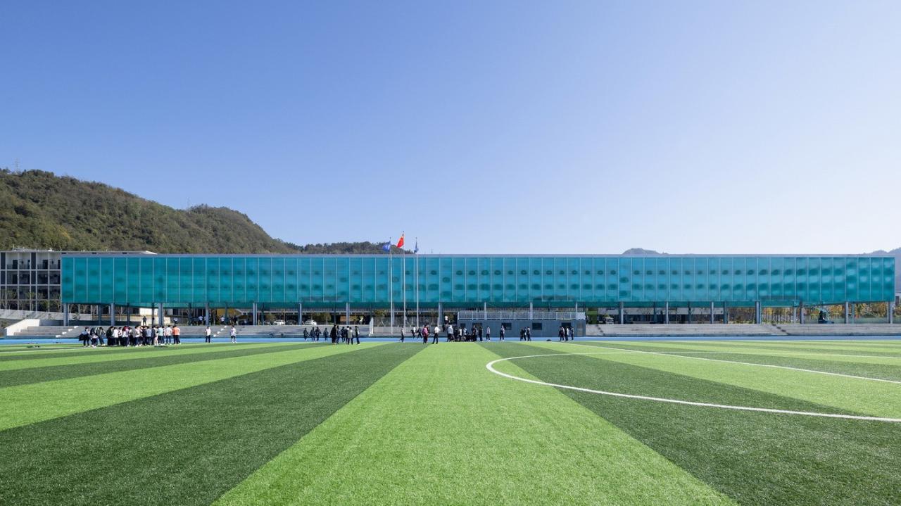 BIM建筑|南山五福堂高级中学 / 小写建筑