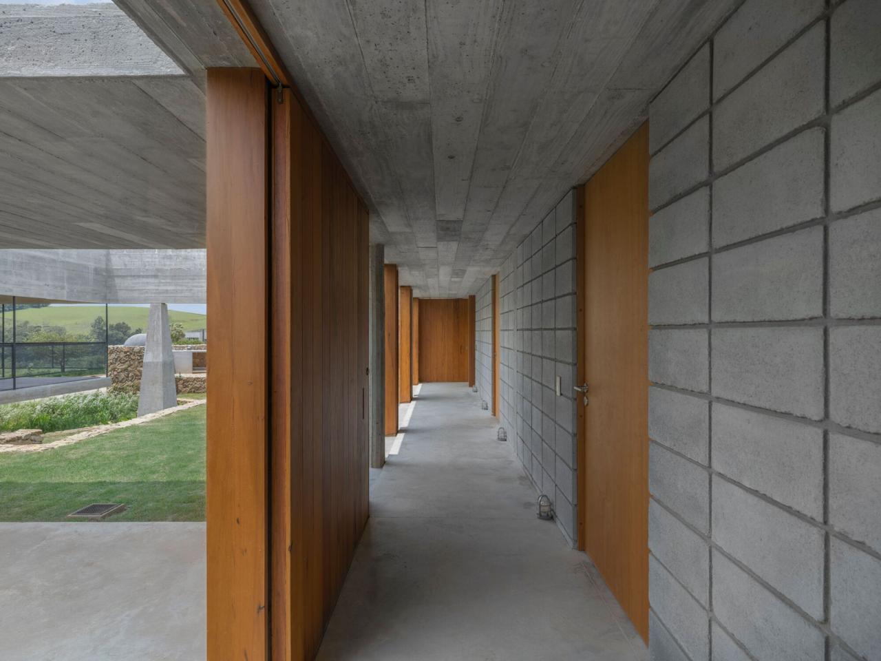 BIM建筑|若阿诺波利斯小屋 / Vão