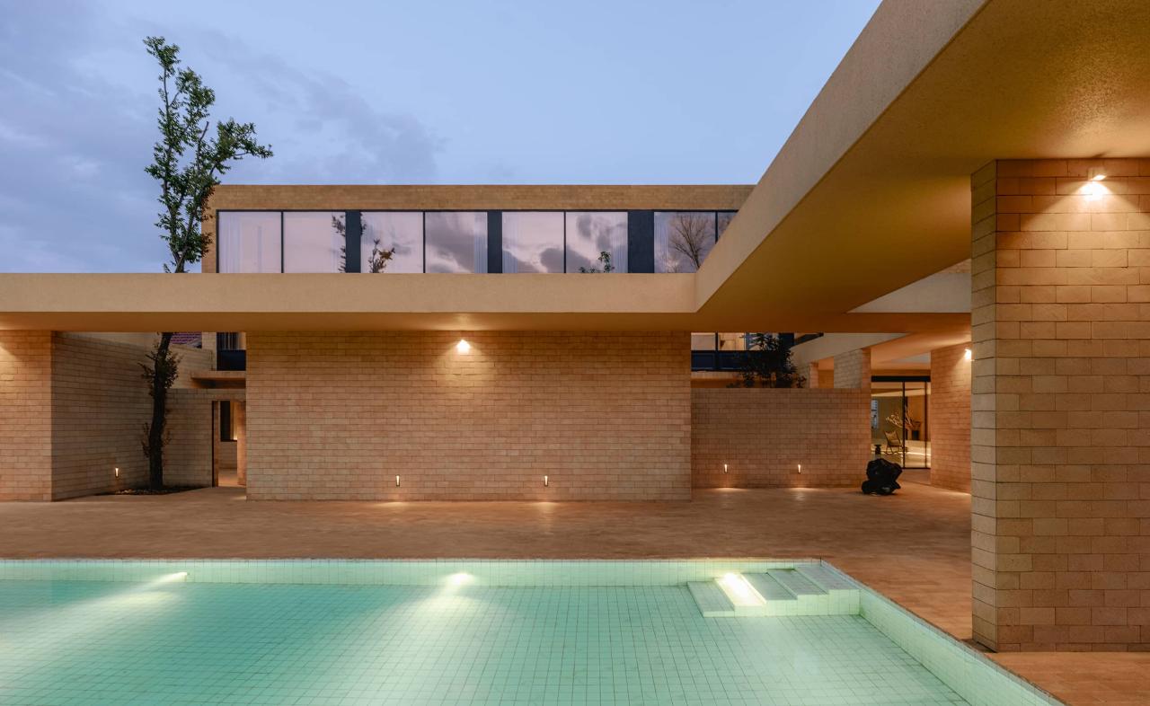 BIM建筑|ARVO 16：30酒店: 接住光影草木的城堡 / 大料建筑