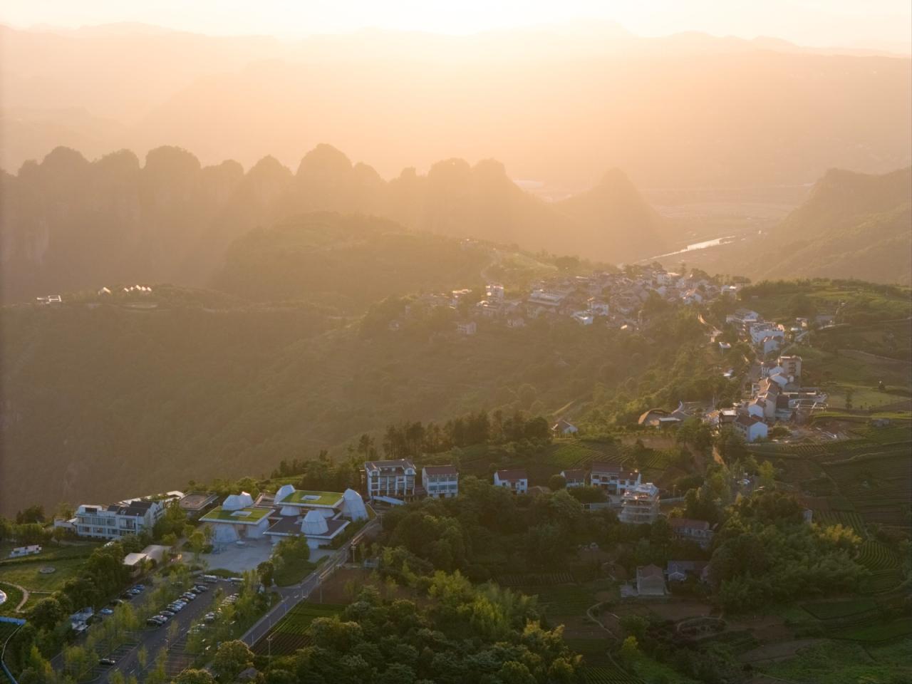 BIM建筑|相遇在山间：下岩贝景区云峰十二重 / 朱培栋-line+建筑事务所