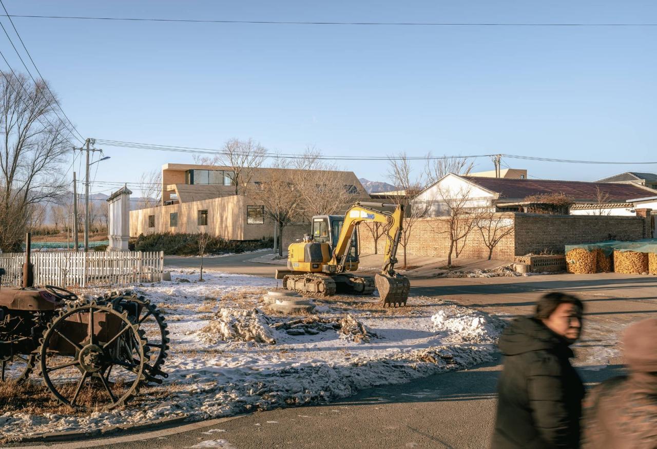 BIM建筑|ARVO 16：30酒店: 接住光影草木的城堡 / 大料建筑