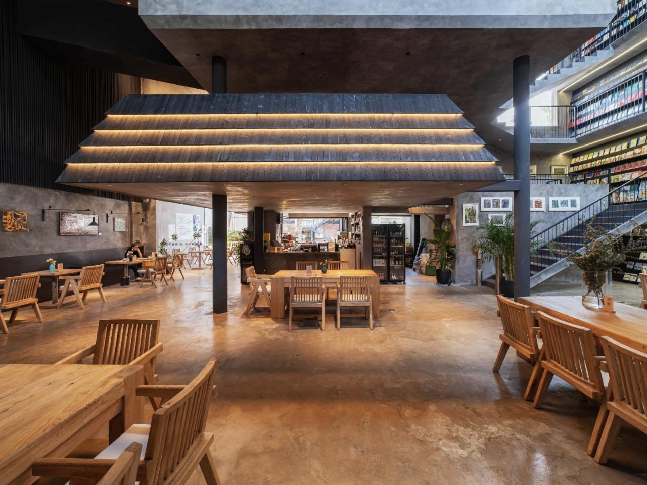 BIM建筑|接梯空间：旧厂房，新书咖 / 素造建筑