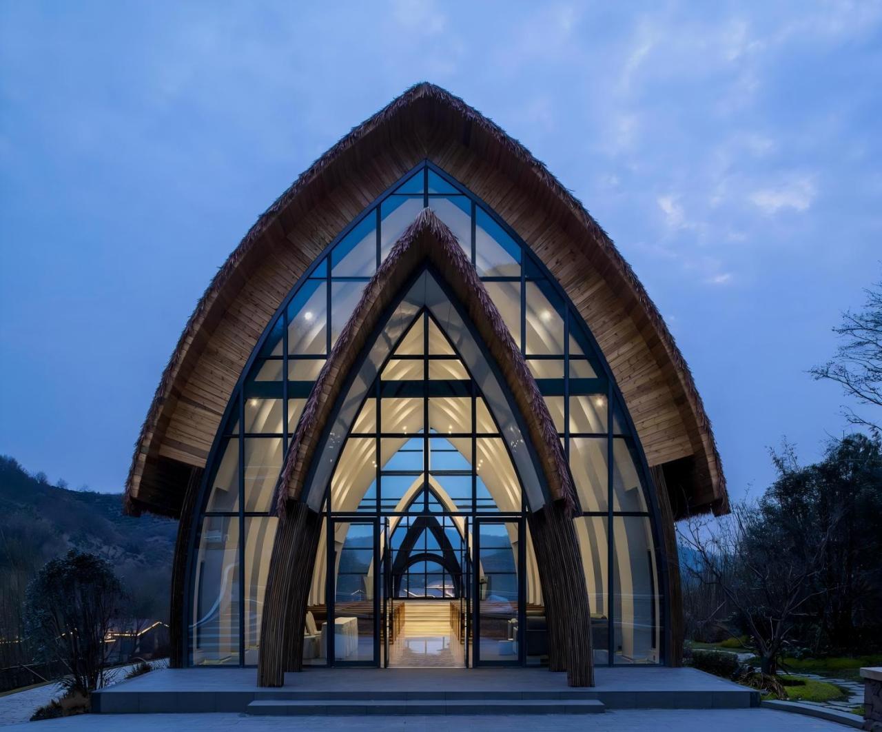 BIM建筑|枕山栖谷，虎凹慢时光：庐江县柯坦镇虎凹欢乐茶谷 / 中铁合肥建筑市政工程设计研究院有限公司