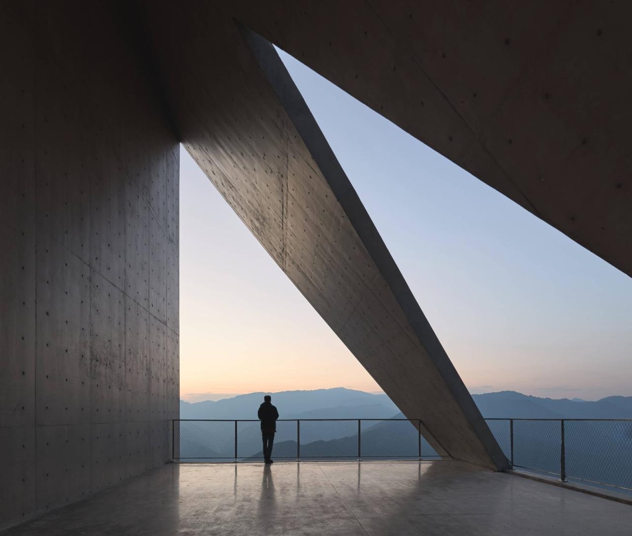 BIM建筑|怒江大峡谷先锋书店 / 迹·建筑事务所 (TAO)