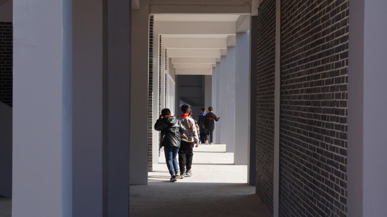 BIM建筑|沿江乡村学校 / DOMAT