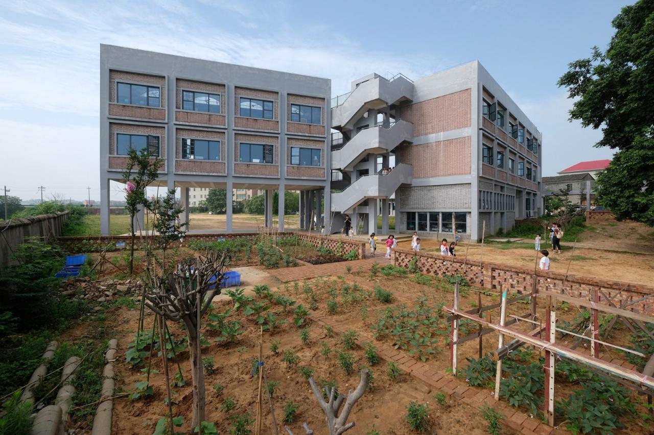 BIM建筑|沿江乡村学校 / DOMAT