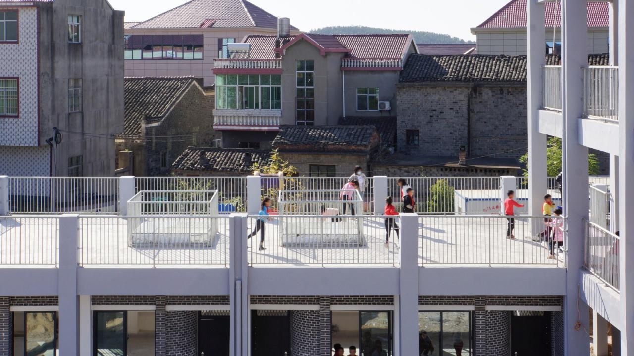 BIM建筑|沿江乡村学校 / DOMAT