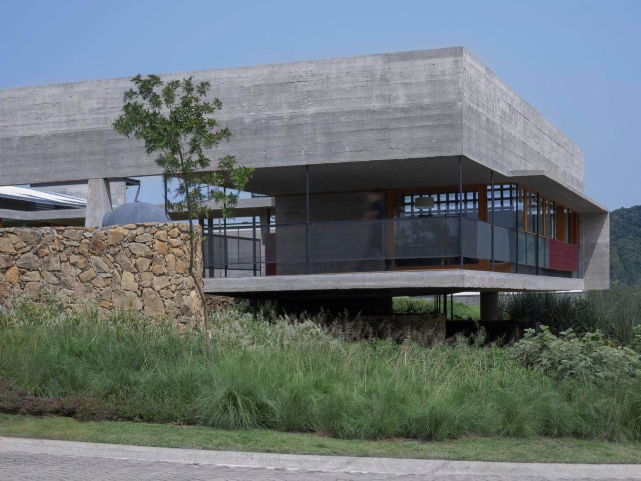 BIM建筑|若阿诺波利斯小屋 / Vão