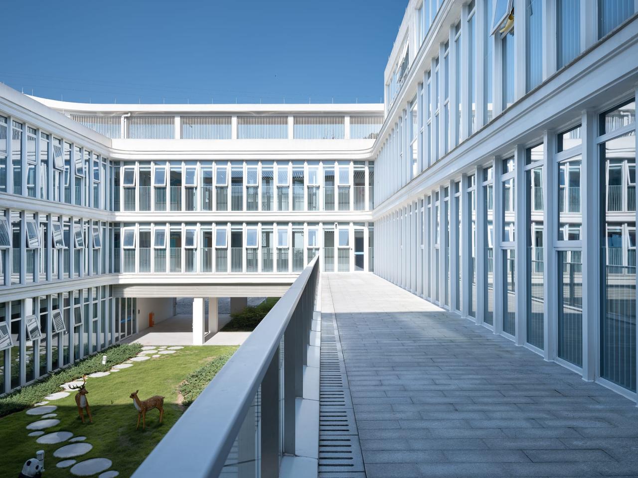 BIM建筑|山水疗愈，身心宜居：杭州市第一社会福利院 / 浙江大学建筑设计研究院