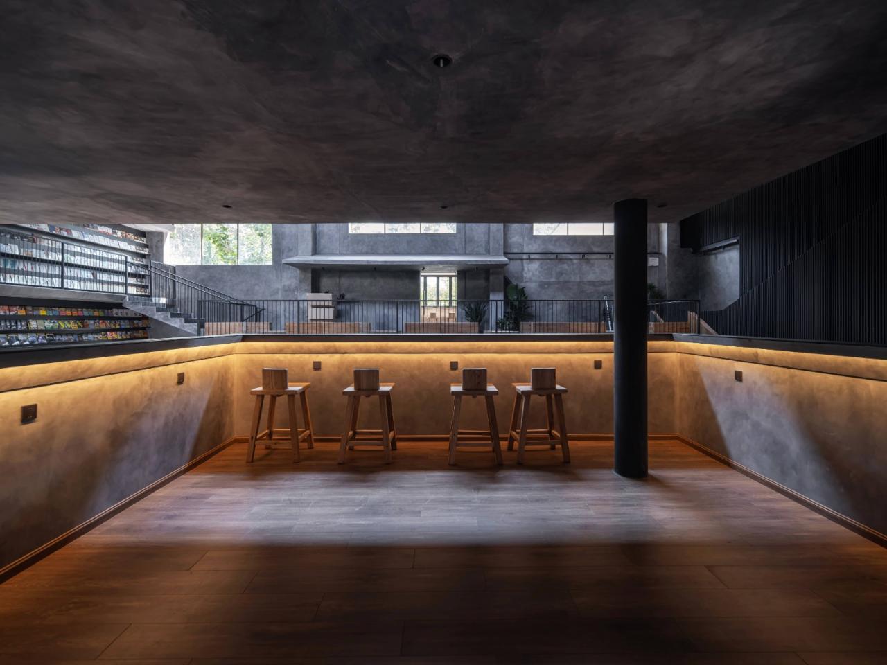 BIM建筑|接梯空间：旧厂房，新书咖 / 素造建筑