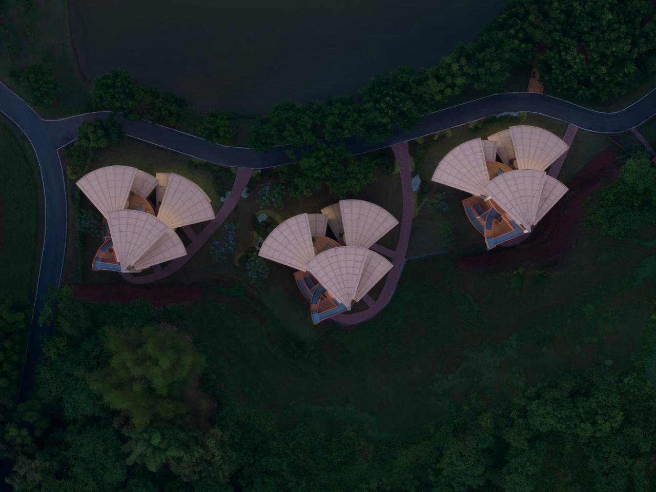 BIM建筑|树叶的结构：南溪欢乐田园野趣酒店树屋设计 / 王晖建筑工作室