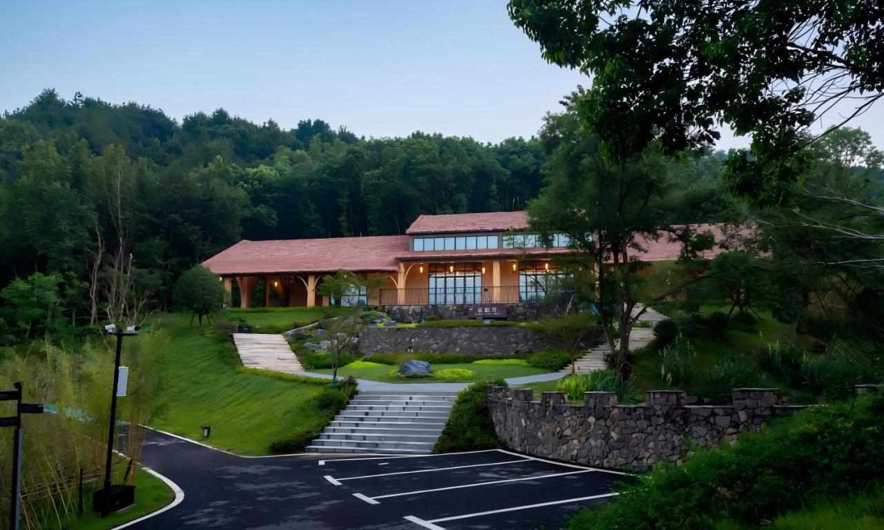 BIM建筑|枕山栖谷，虎凹慢时光：庐江县柯坦镇虎凹欢乐茶谷 / 中铁合肥建筑市政工程设计研究院有限公司