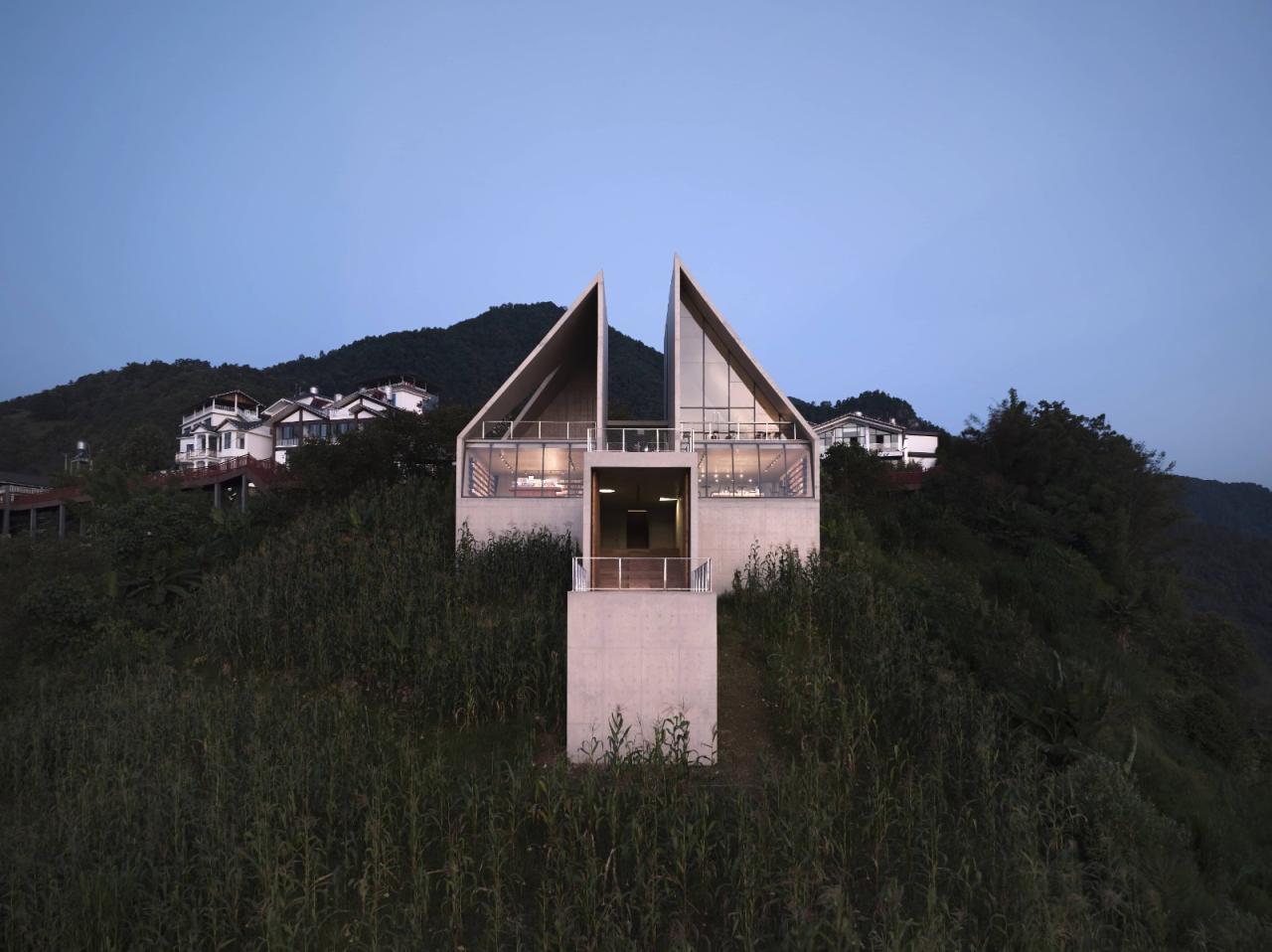 BIM建筑|怒江大峡谷先锋书店 / 迹·建筑事务所 (TAO)