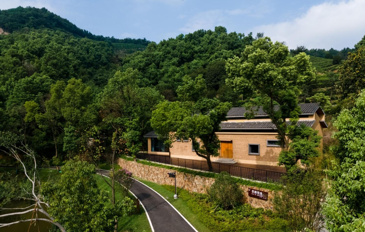 BIM建筑|枕山栖谷，虎凹慢时光：庐江县柯坦镇虎凹欢乐茶谷 / 中铁合肥建筑市政工程设计研究院有限公司