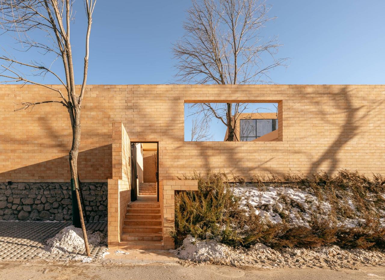 BIM建筑|ARVO 16：30酒店: 接住光影草木的城堡 / 大料建筑