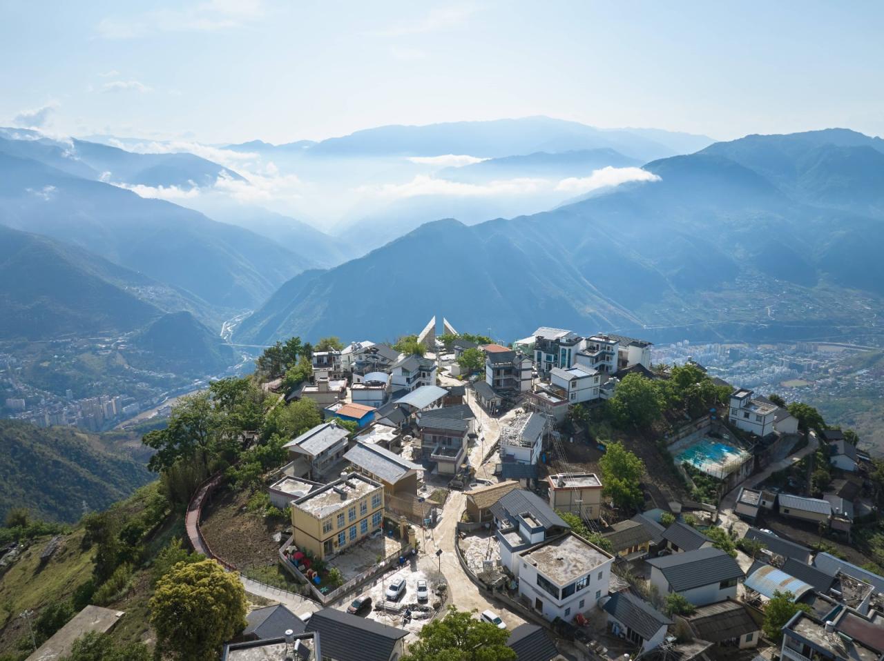 BIM建筑|怒江大峡谷先锋书店 / 迹·建筑事务所 (TAO)