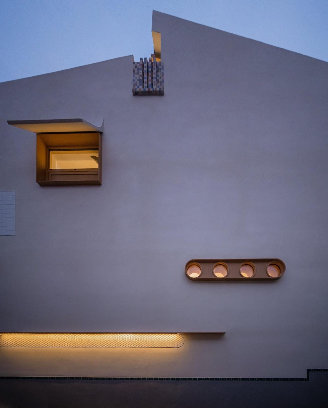 BIM建筑|温暖画室之家 / 奥默默工作室