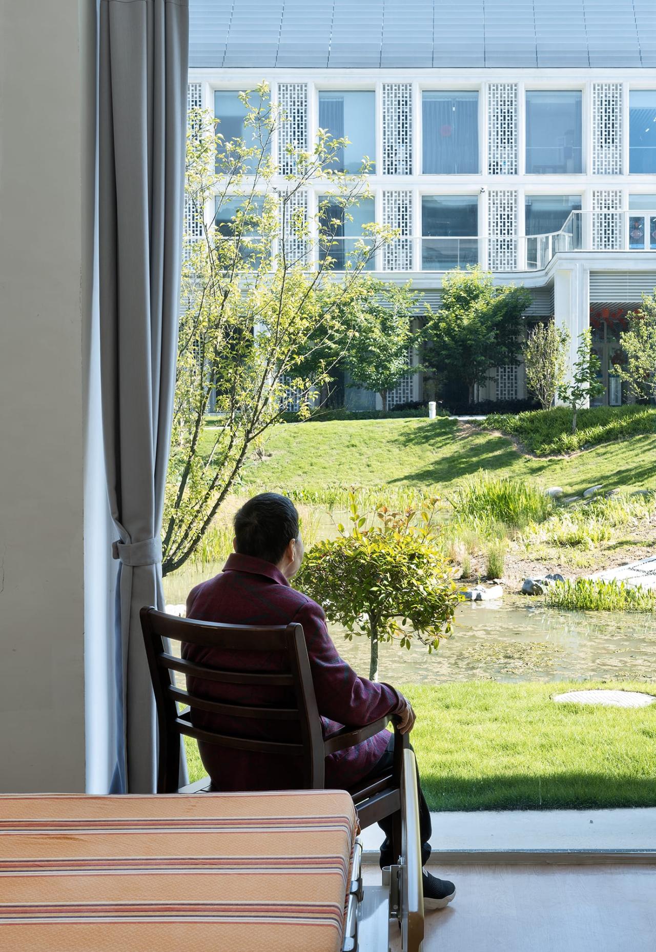 BIM建筑|山水疗愈，身心宜居：杭州市第一社会福利院 / 浙江大学建筑设计研究院