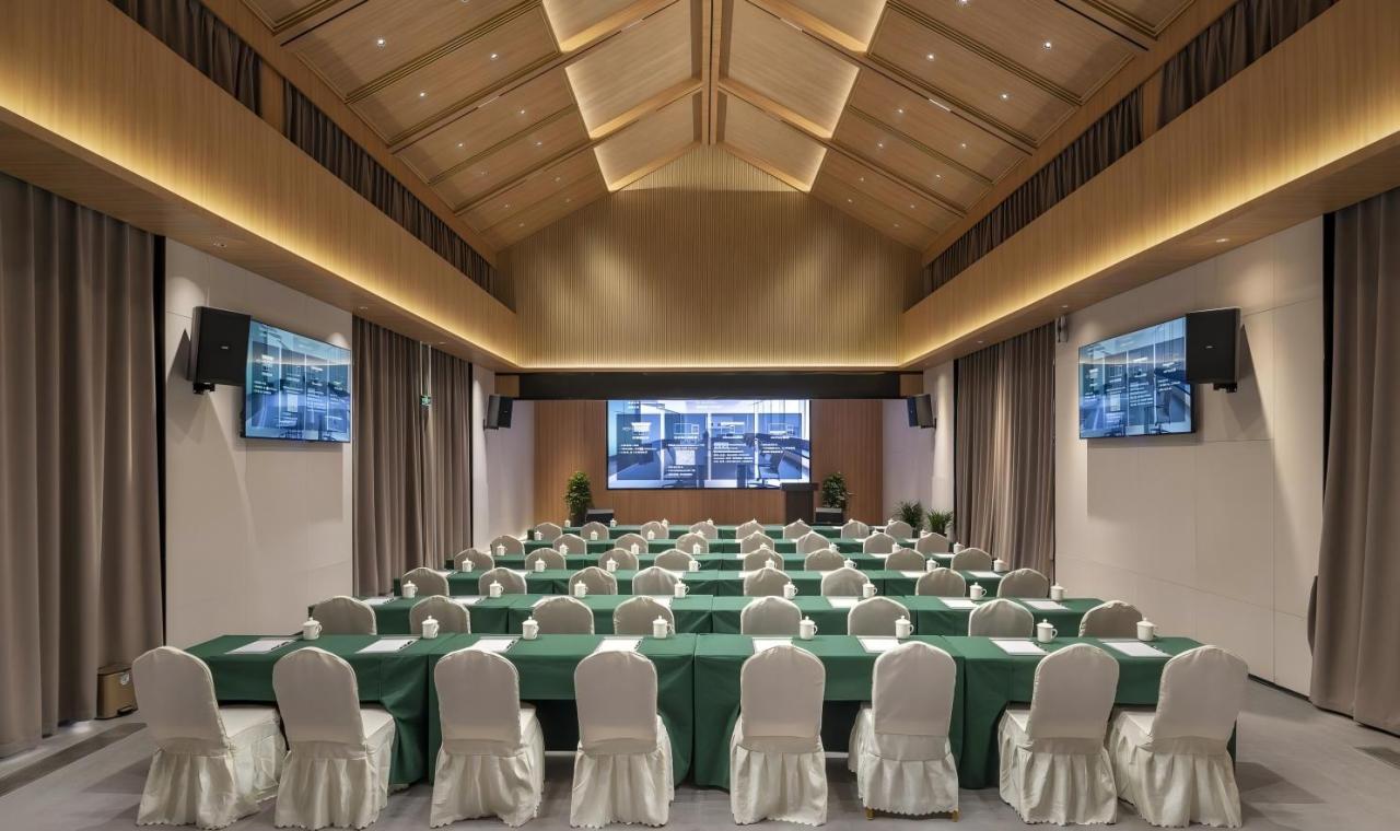 BIM建筑|枕山栖谷，虎凹慢时光：庐江县柯坦镇虎凹欢乐茶谷 / 中铁合肥建筑市政工程设计研究院有限公司