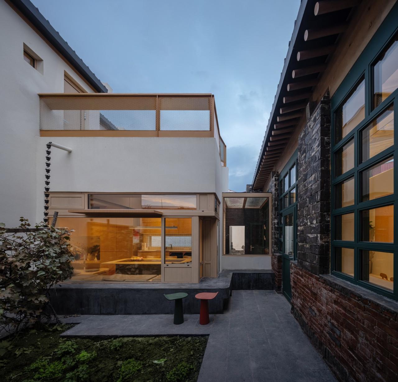 BIM建筑|温暖画室之家 / 奥默默工作室