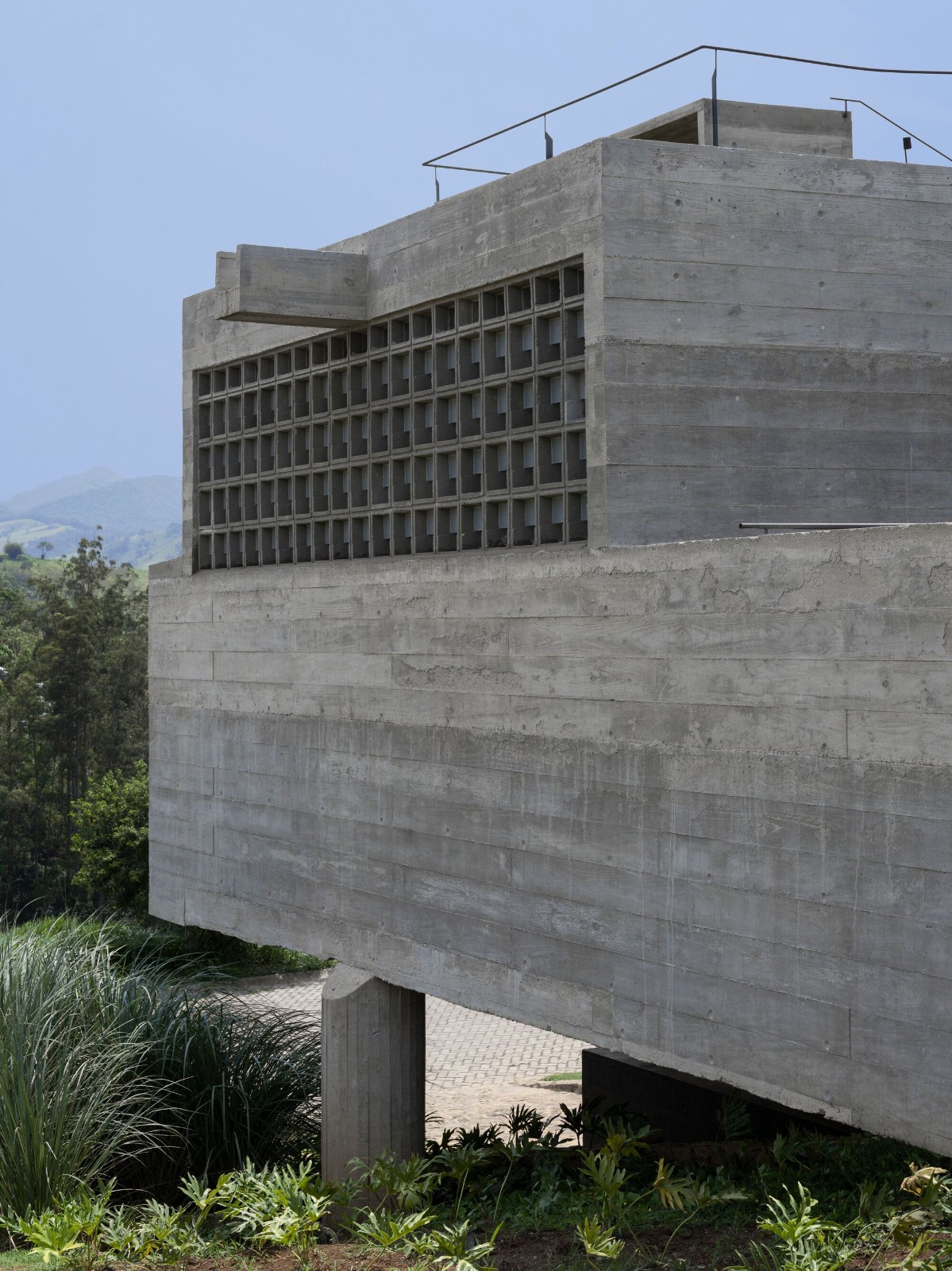 BIM建筑|若阿诺波利斯小屋 / Vão