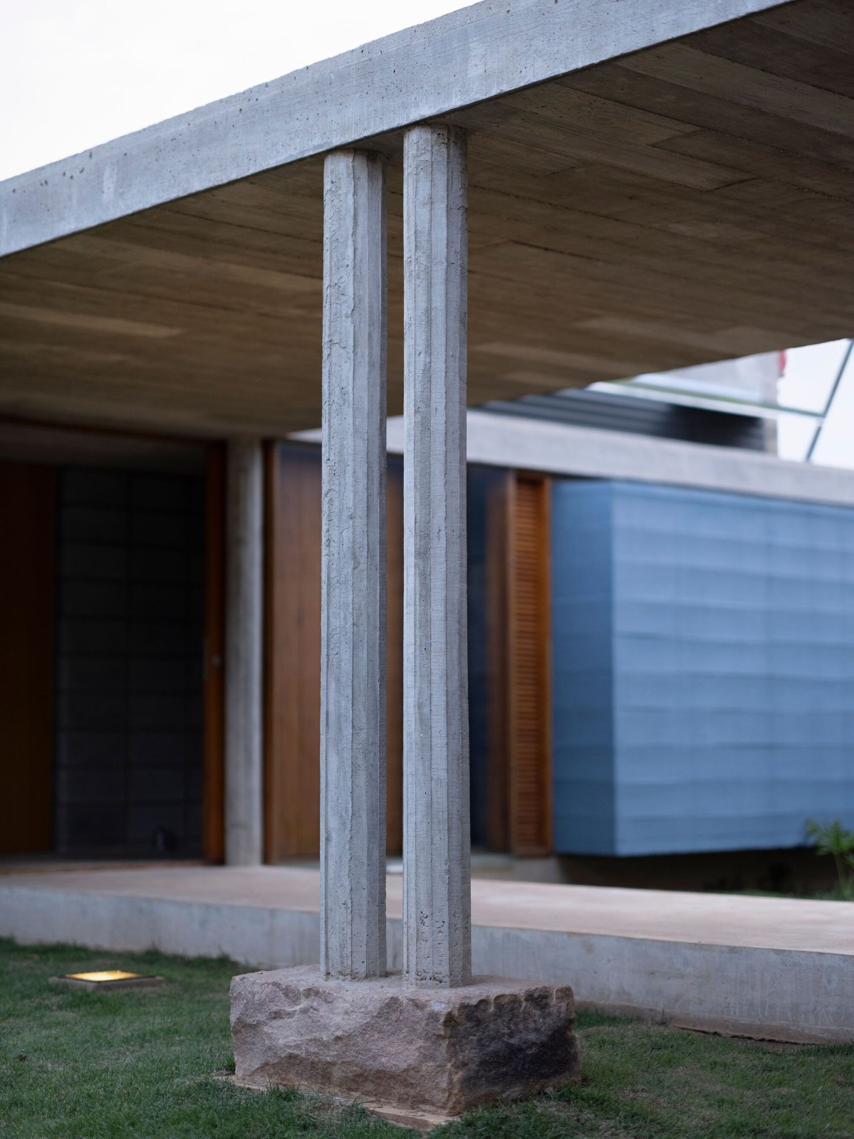 BIM建筑|若阿诺波利斯小屋 / Vão