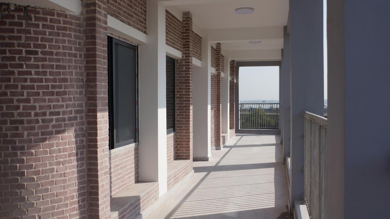 BIM建筑|沿江乡村学校 / DOMAT