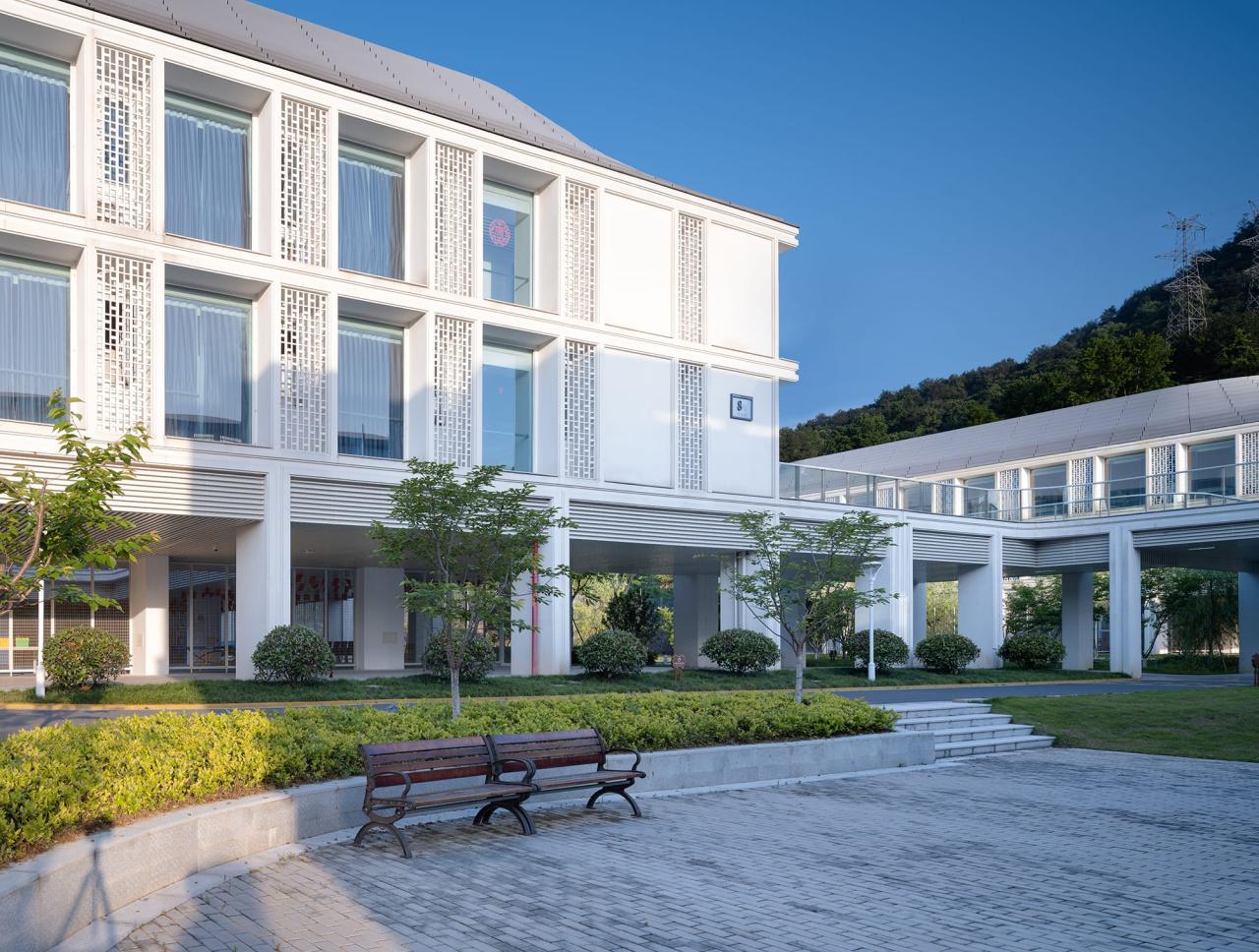 BIM建筑|山水疗愈，身心宜居：杭州市第一社会福利院 / 浙江大学建筑设计研究院