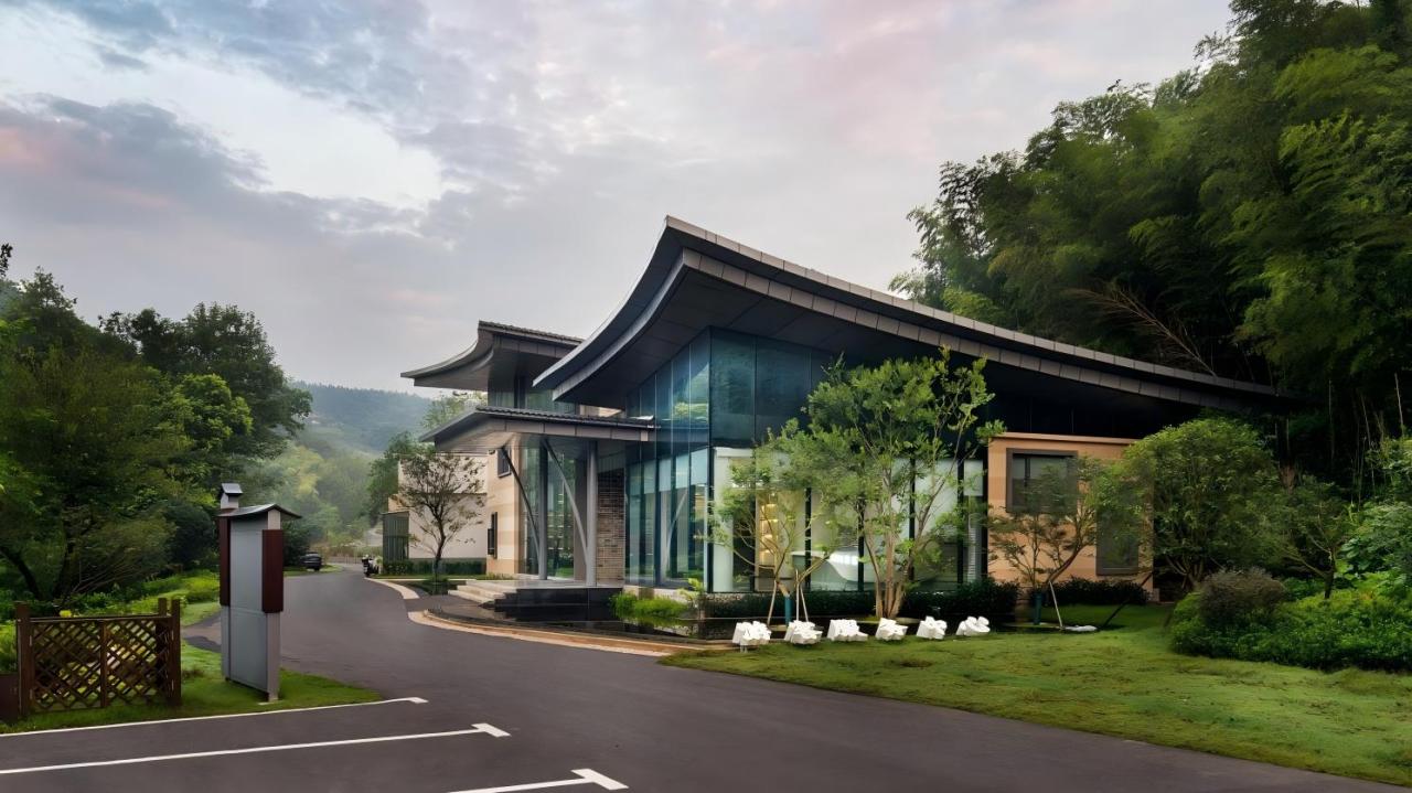 BIM建筑|枕山栖谷，虎凹慢时光：庐江县柯坦镇虎凹欢乐茶谷 / 中铁合肥建筑市政工程设计研究院有限公司