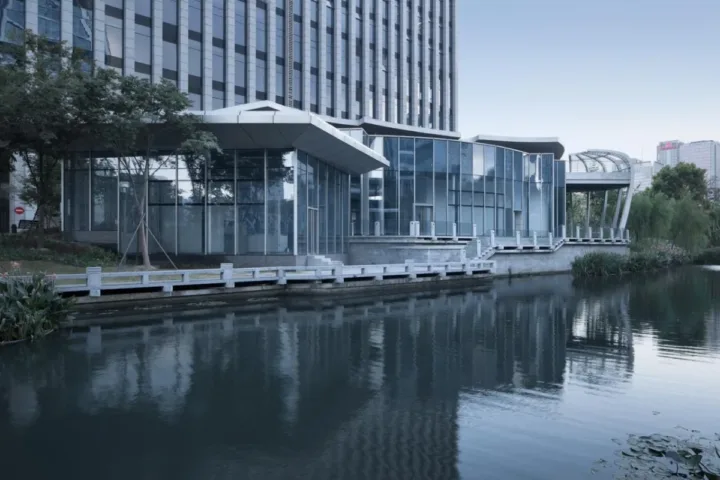 BIM建筑|星堂和：杭州市钱江新城新塘河沿线地铁配套设施 / 浙江大学建筑设计研究院
