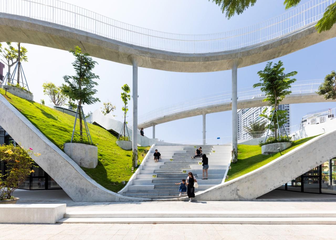 BIM建筑|朔特拉艺术展览中心 / Ho Khue Architects