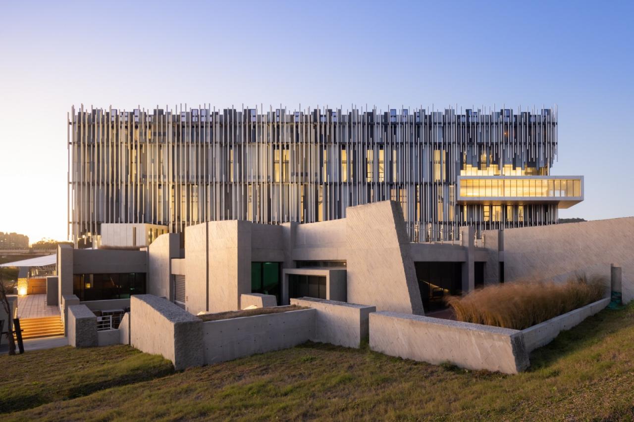 BIM建筑|新北市艺术博物馆 / KRIS YAO | ARTECH