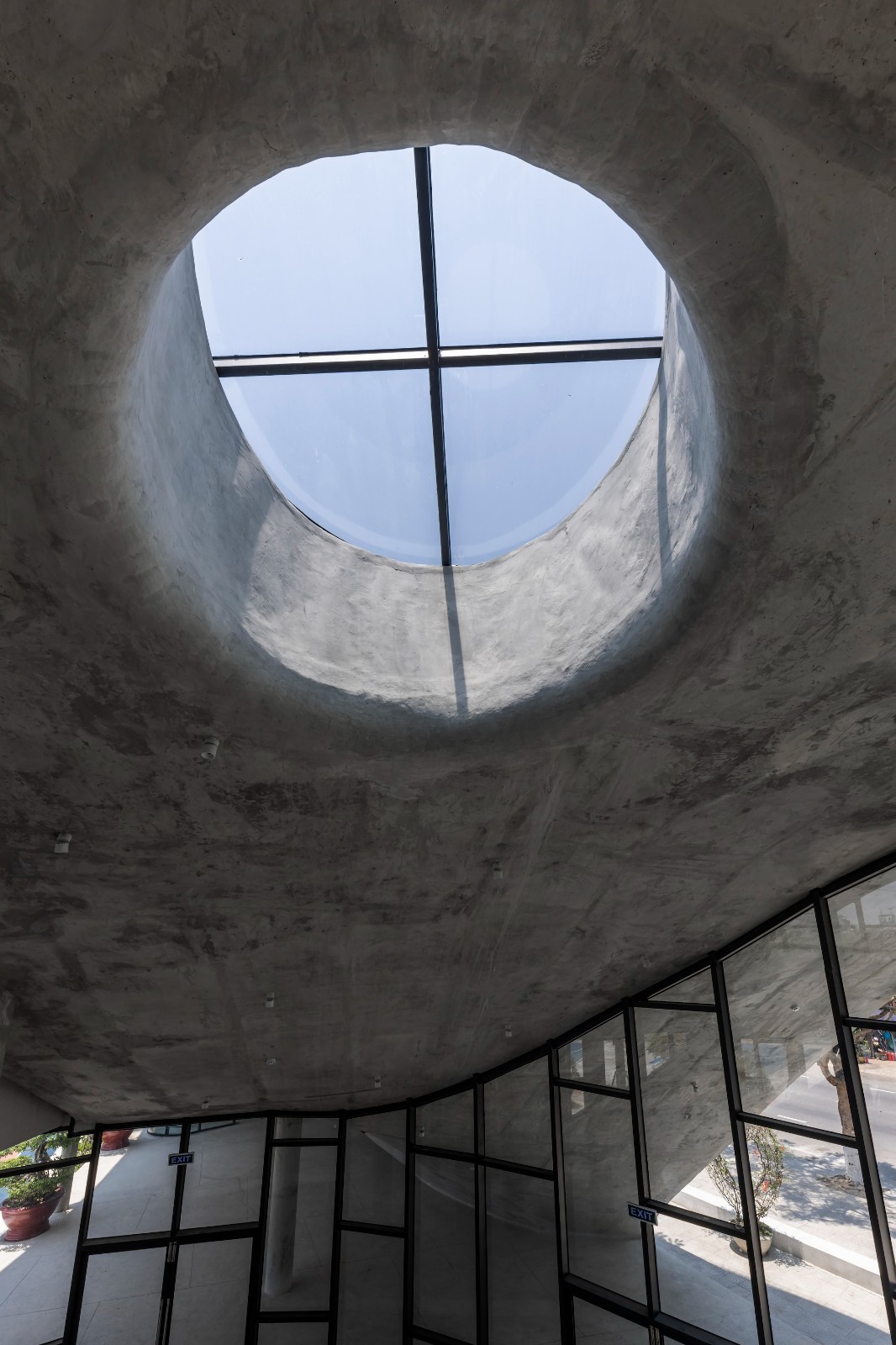 BIM建筑|朔特拉艺术展览中心 / Ho Khue Architects