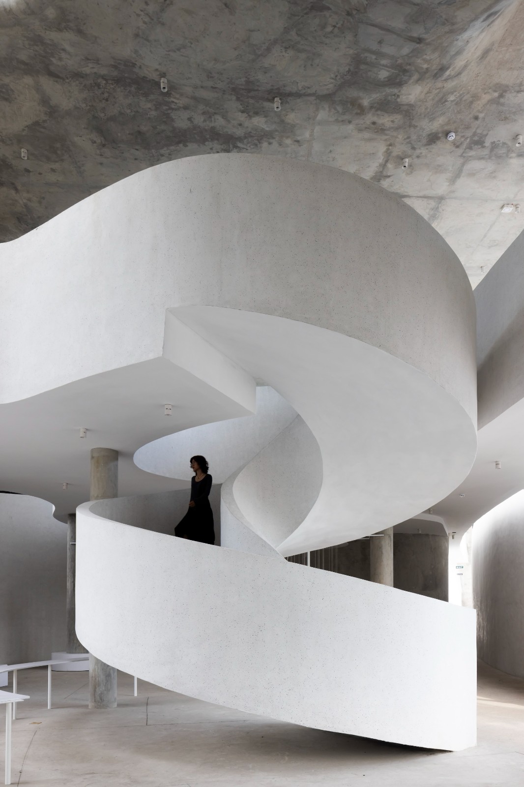 BIM建筑|朔特拉艺术展览中心 / Ho Khue Architects