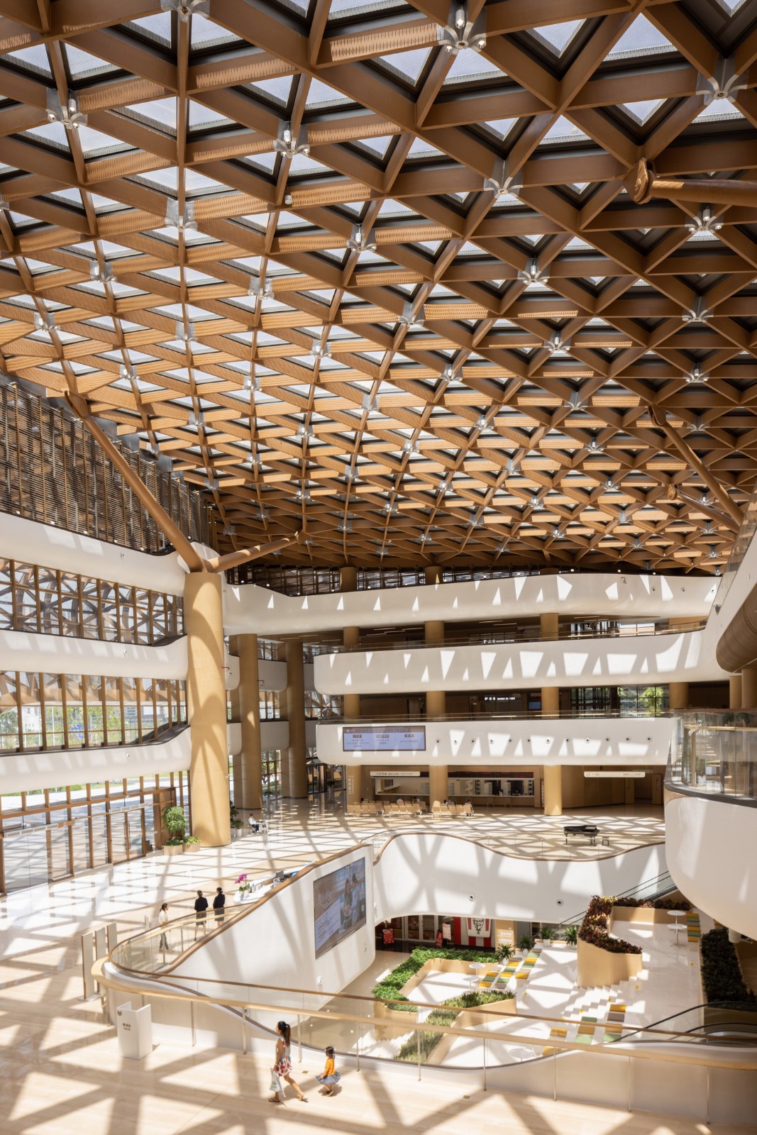 BIM建筑|美的·和祐医院-投资百亿的全球最美花园式医院 / 英国杰典国际建筑