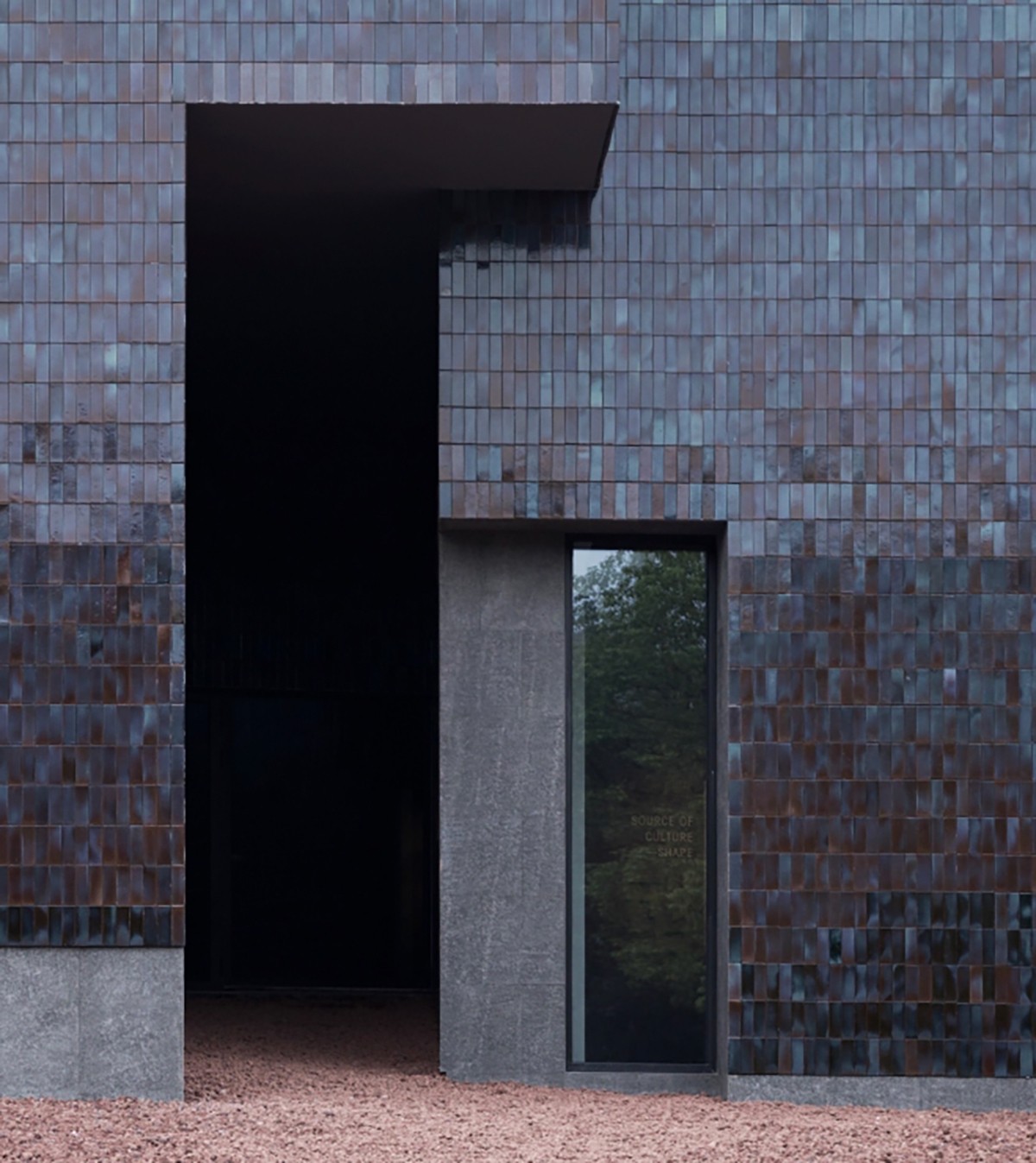 BIM建筑|“釉”织新旧，黄龙山·紫砂矿源展示馆 / 东南大学建筑学院+旭可建筑