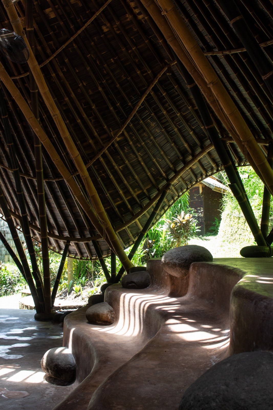 BIM建筑|达普尔·纳加共享厨房与用餐空间 / Bamboo U