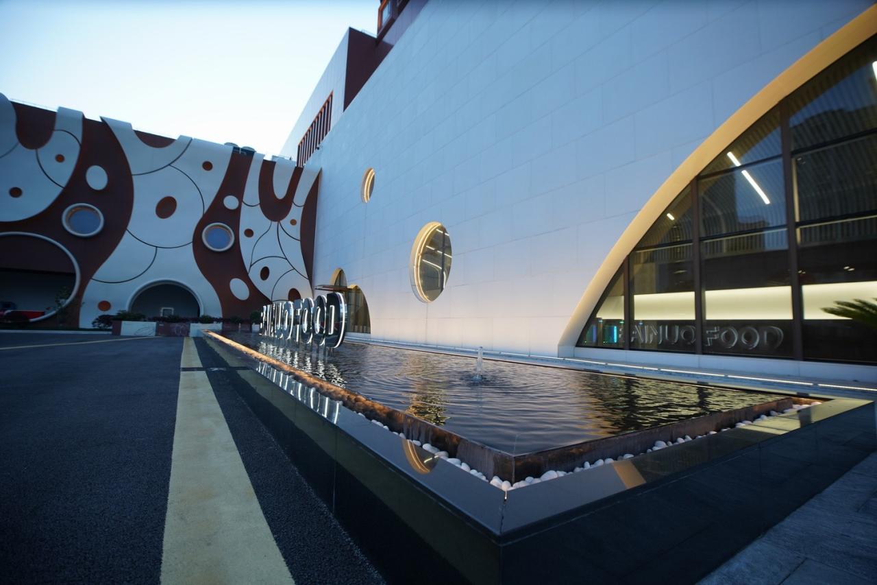 BIM建筑|工业上楼与智造空间：市区工业的精细化城市更新 ——上海百诺巧克力梦工厂·博物馆 / 创霖-泽柏