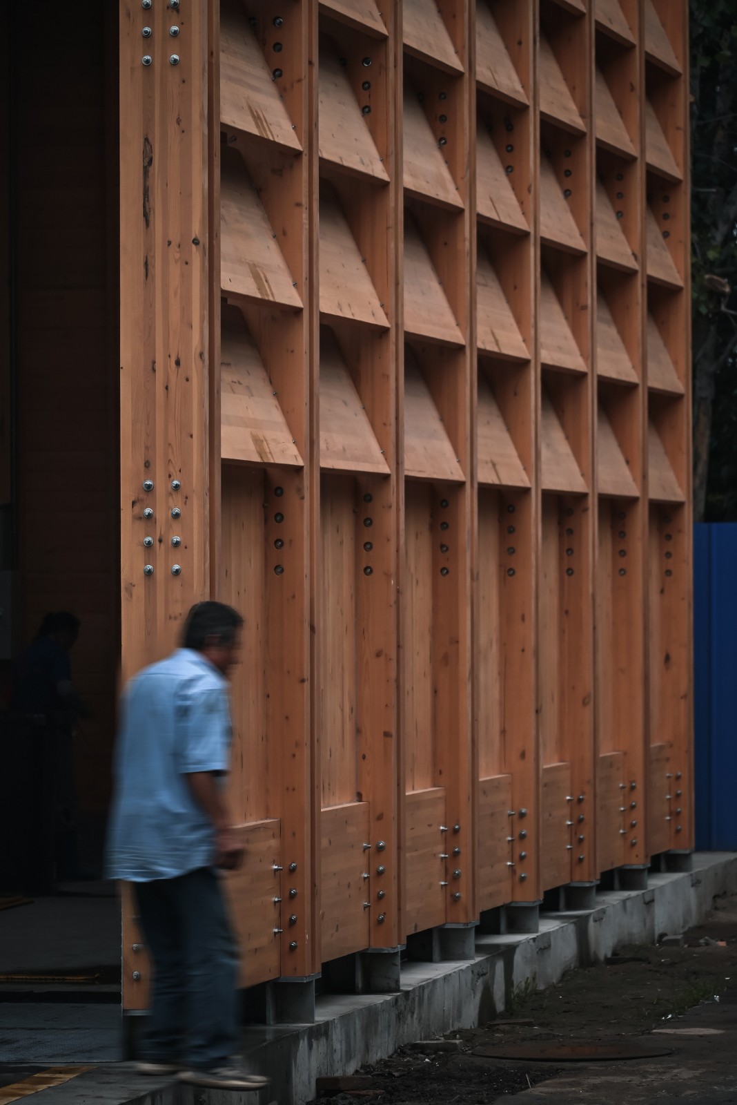 BIM建筑|廊坊北凤道垃圾中转站设计 / 园里建筑工作室