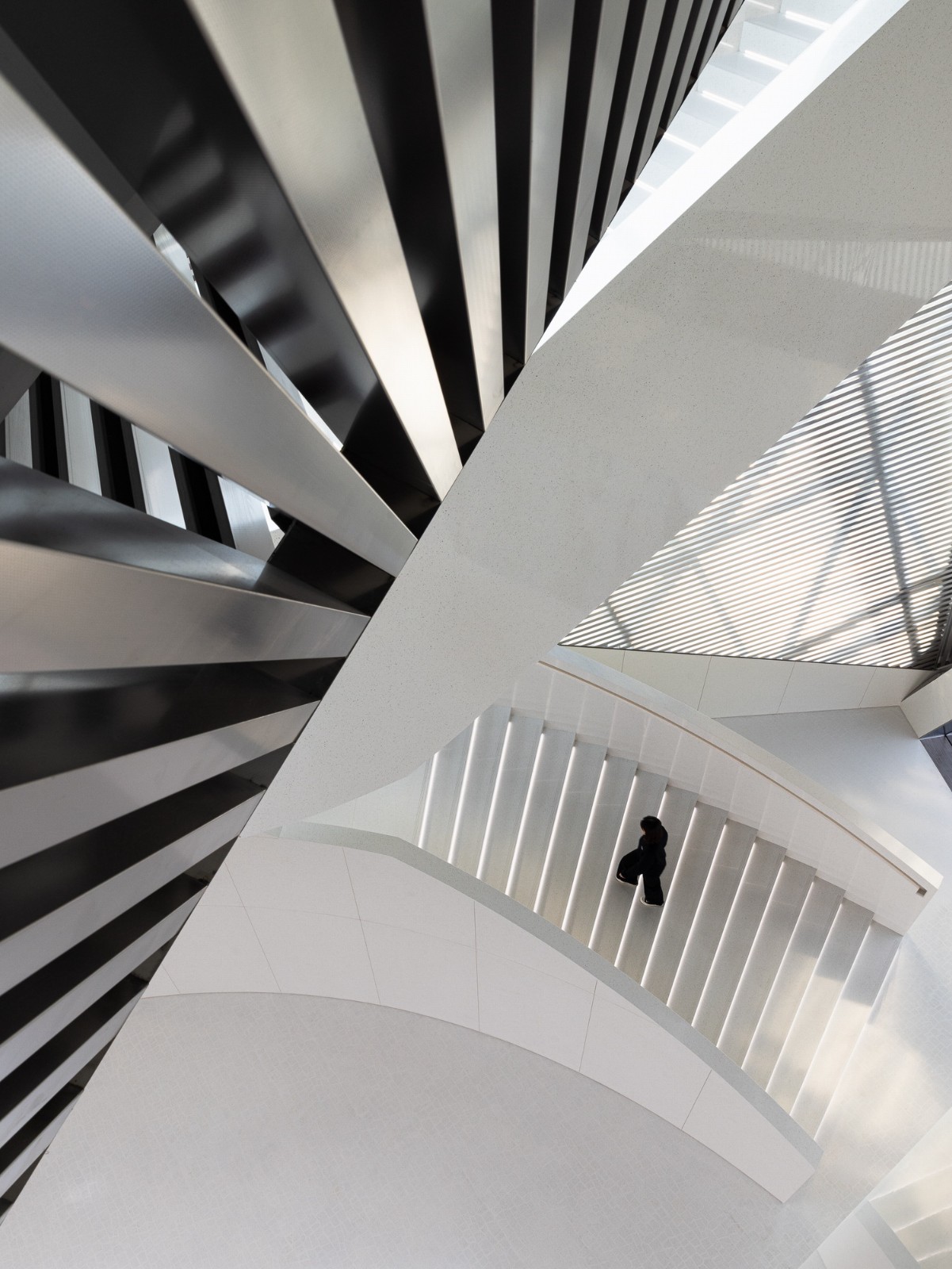 BIM建筑|大疆旗舰店 / 万社设计