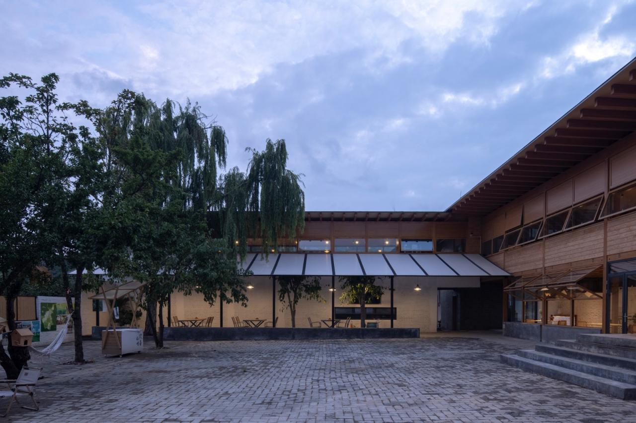 BIM建筑|联合村社区中心 / 合造社