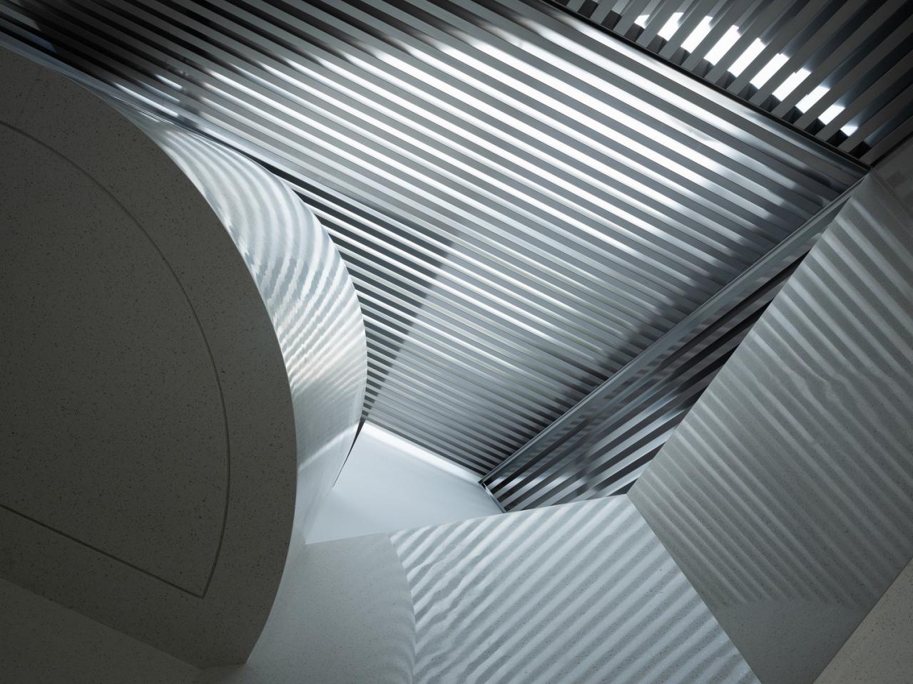 BIM建筑|大疆旗舰店 / 万社设计