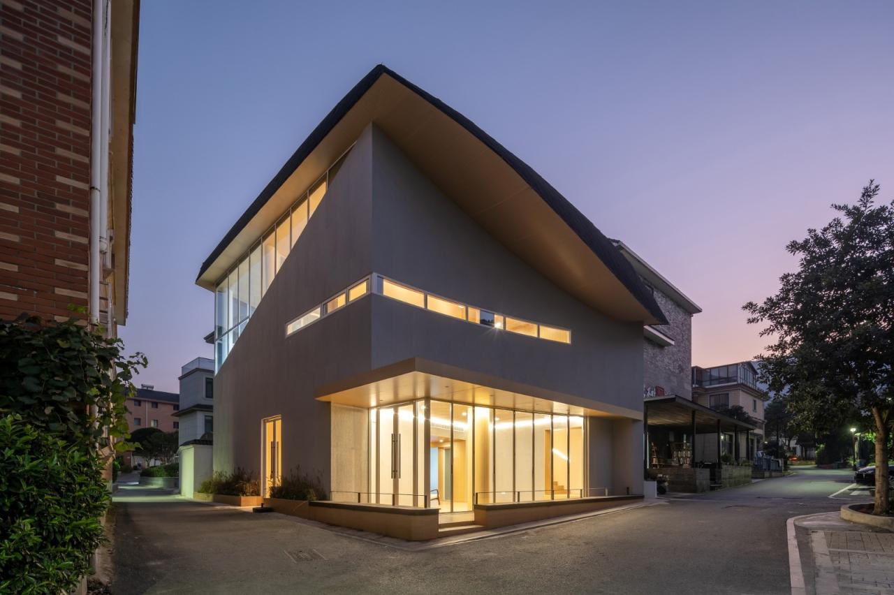 BIM建筑|何家村老年之家 / 由牧建筑