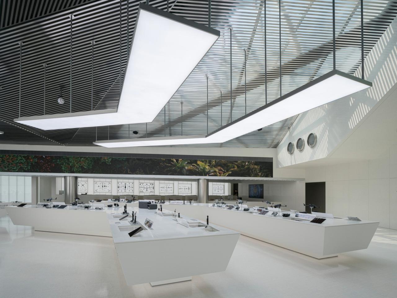 BIM建筑|大疆旗舰店 / 万社设计