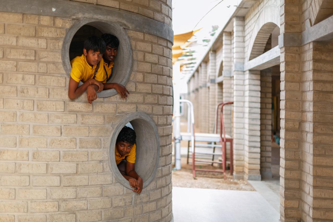 BIM建筑|Sai Kirupa 特殊学校 / Biome Environmental Solutions