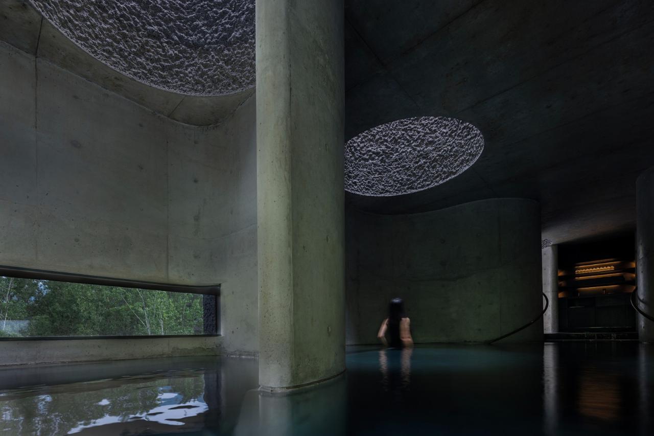 BIM建筑|雾灵山眼石汤泉，林中仪器 / 直向建筑