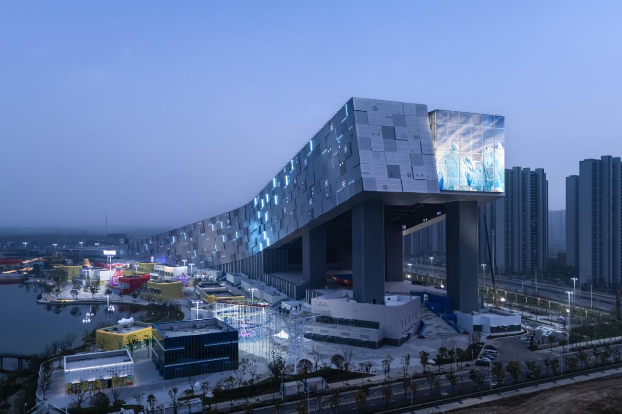 BIM建筑|武汉甘露山国际滑雪场 / CLOU 柯路建筑