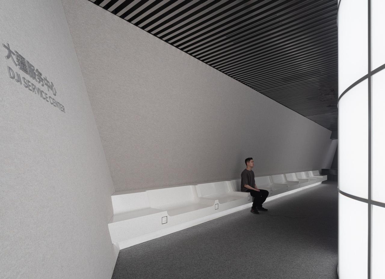 BIM建筑|大疆旗舰店 / 万社设计