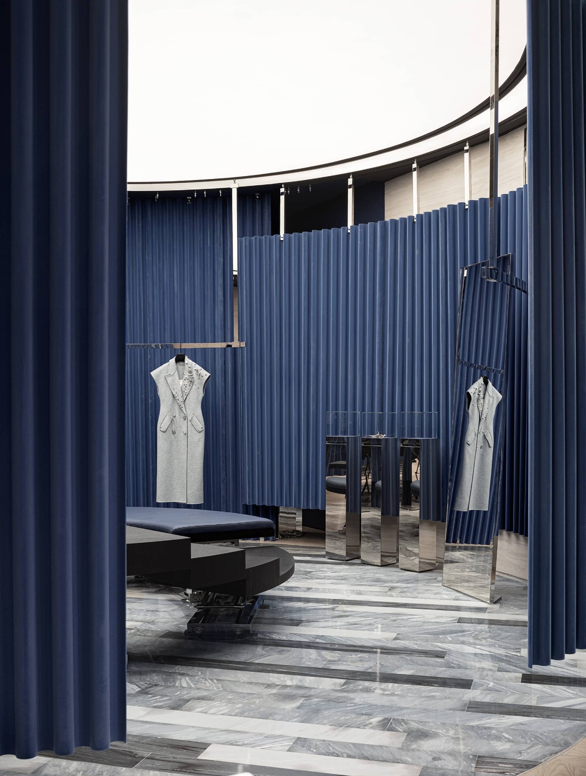 BIM建筑|MITHRIDATE全新精品店：The Sphere 向心剧场 / SLT