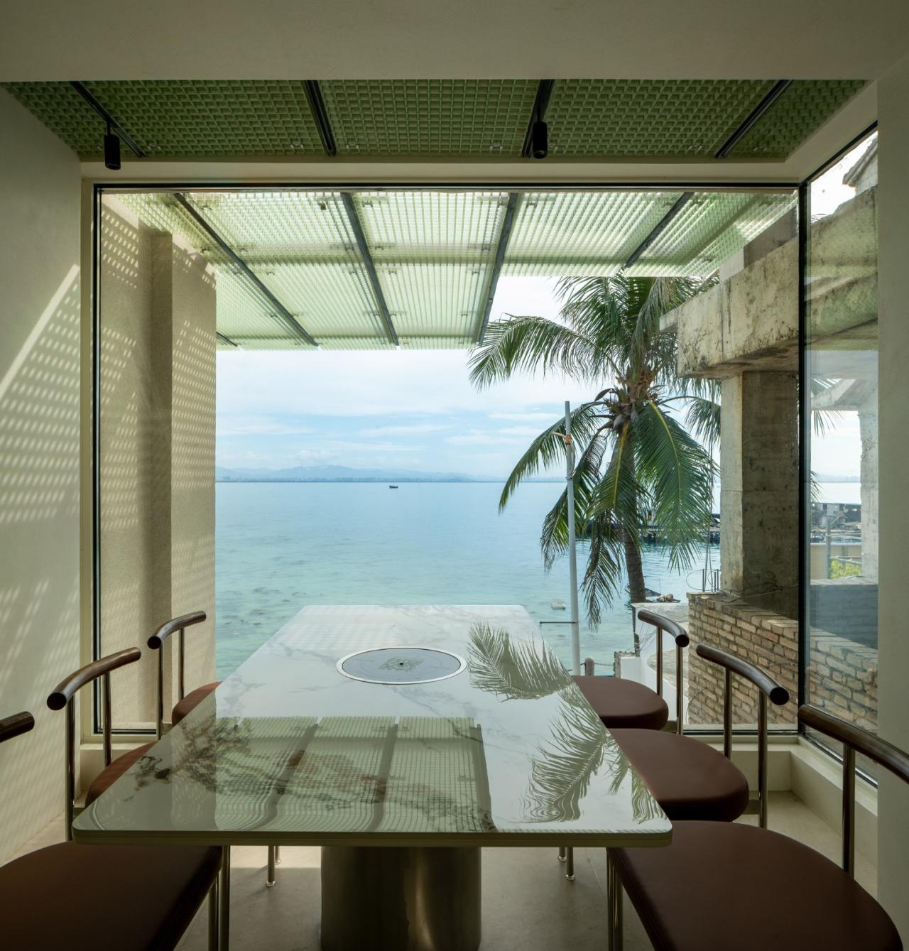 BIM建筑|三亚西岛自建房商业改造 / 叠重建筑